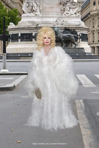 Look 33